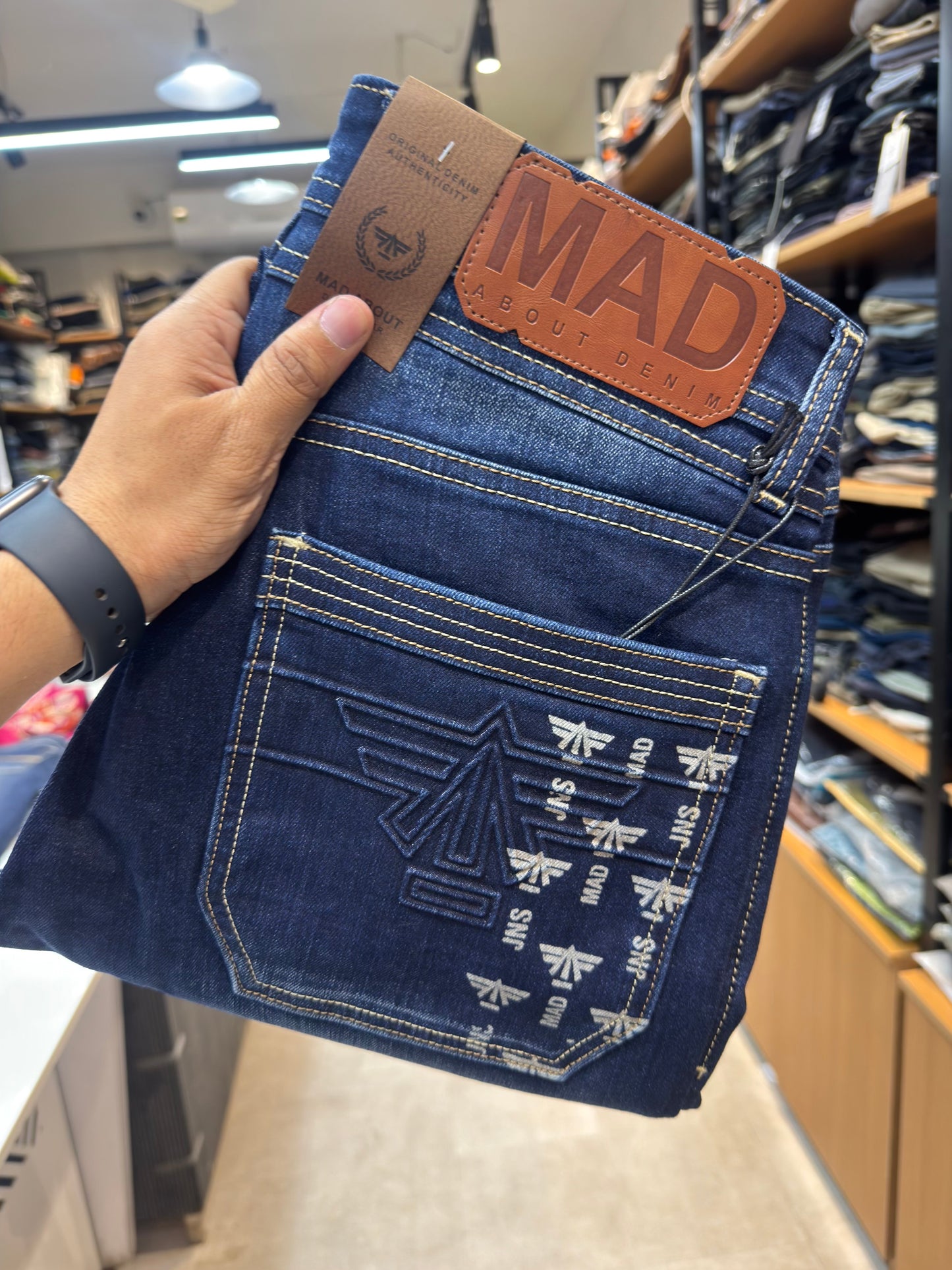 M.JEANS