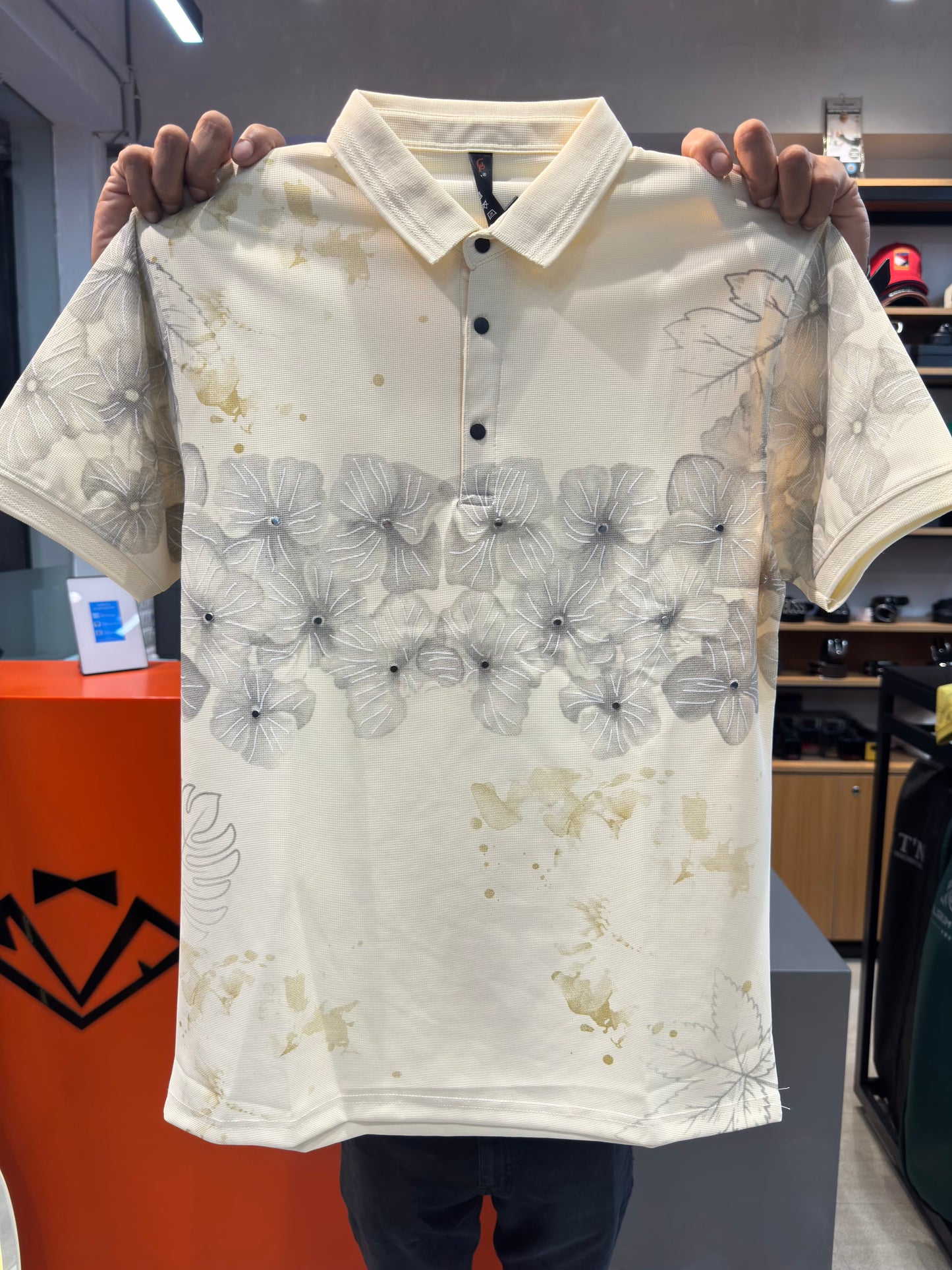 M.TSHIRT