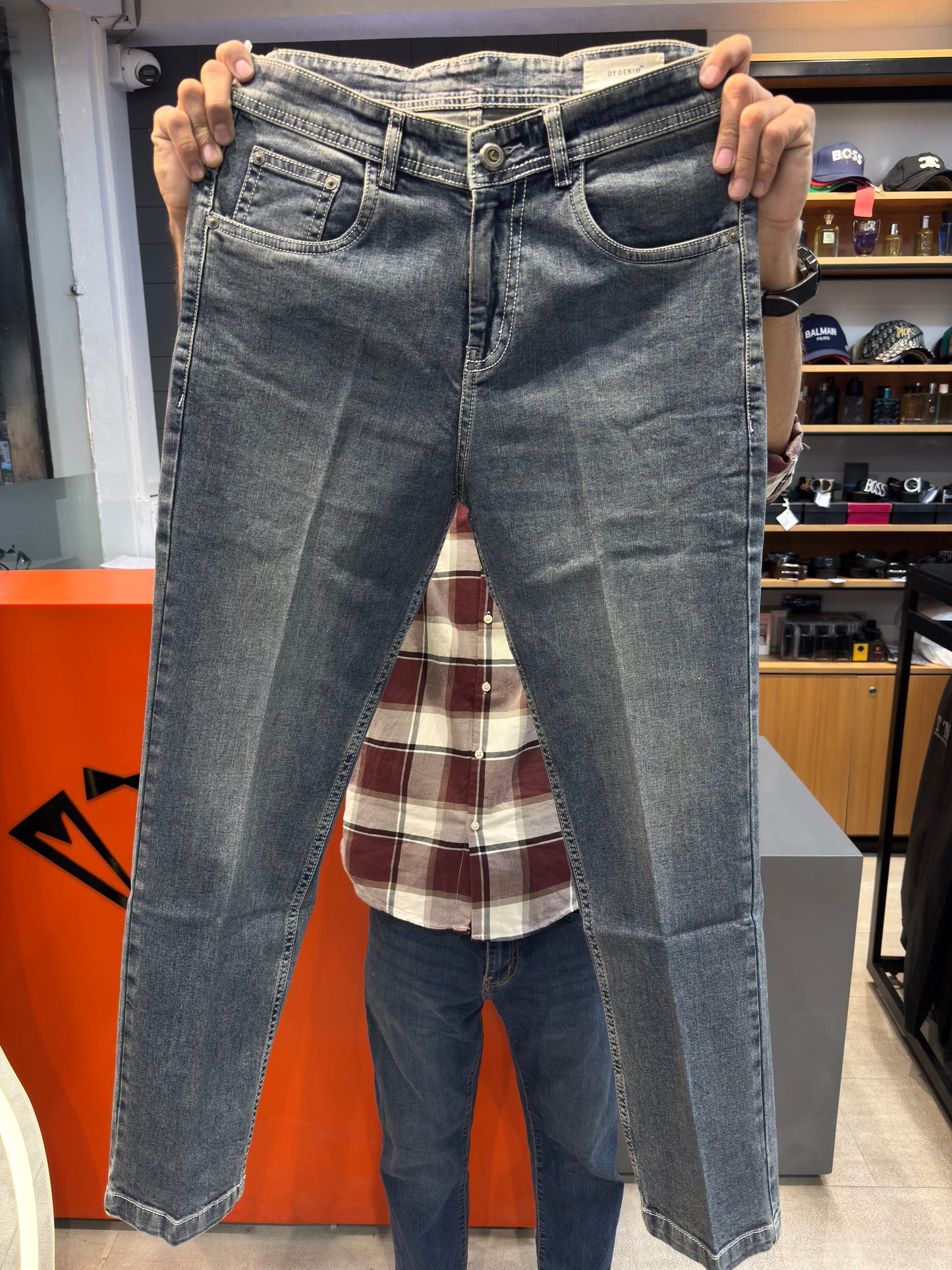 M.JEANS