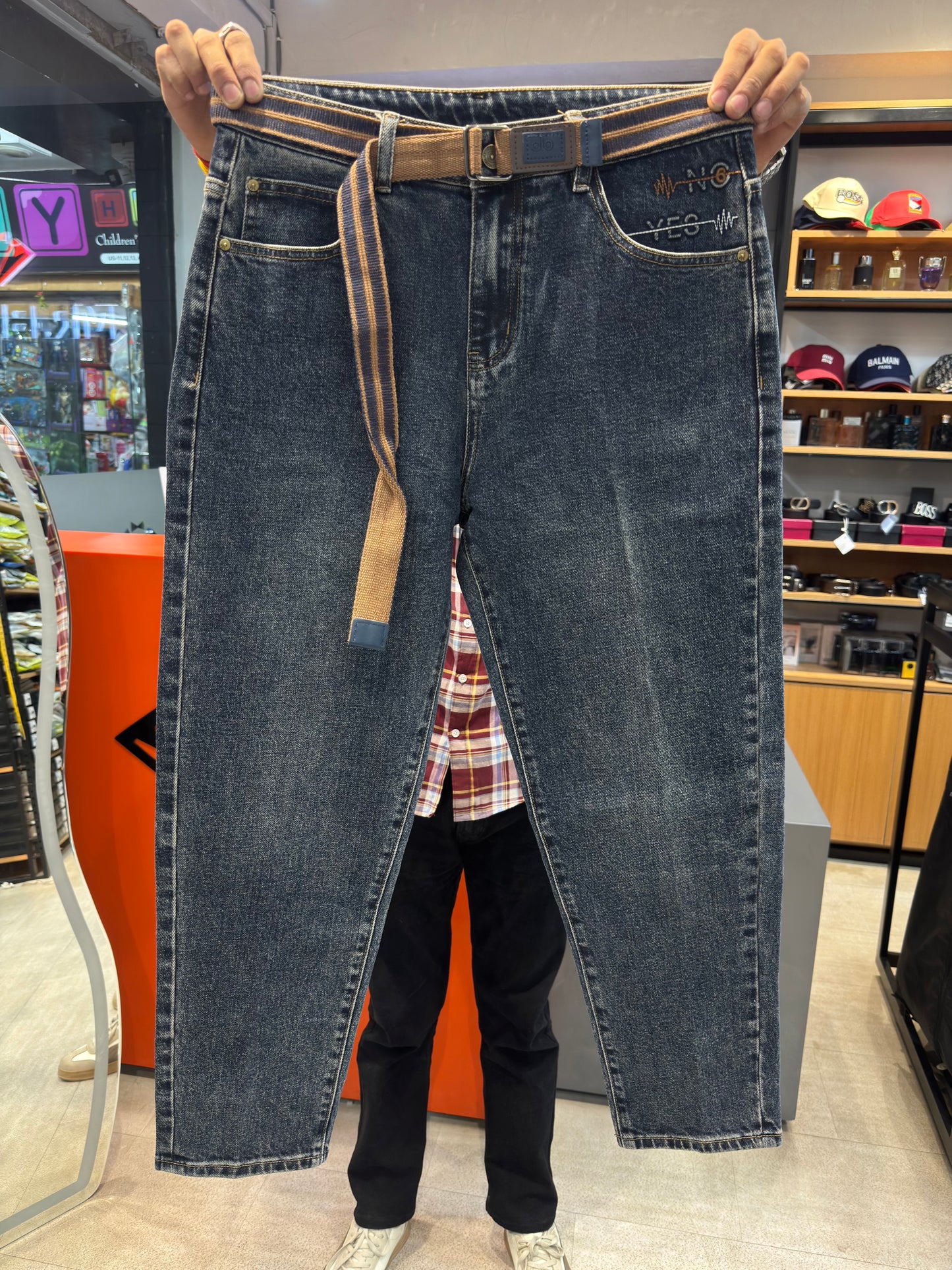 M.JEANS