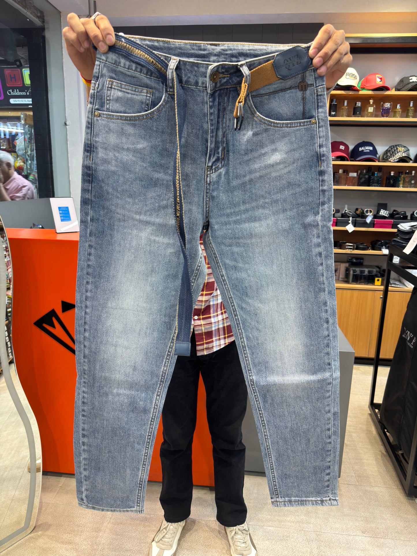 M.JEANS
