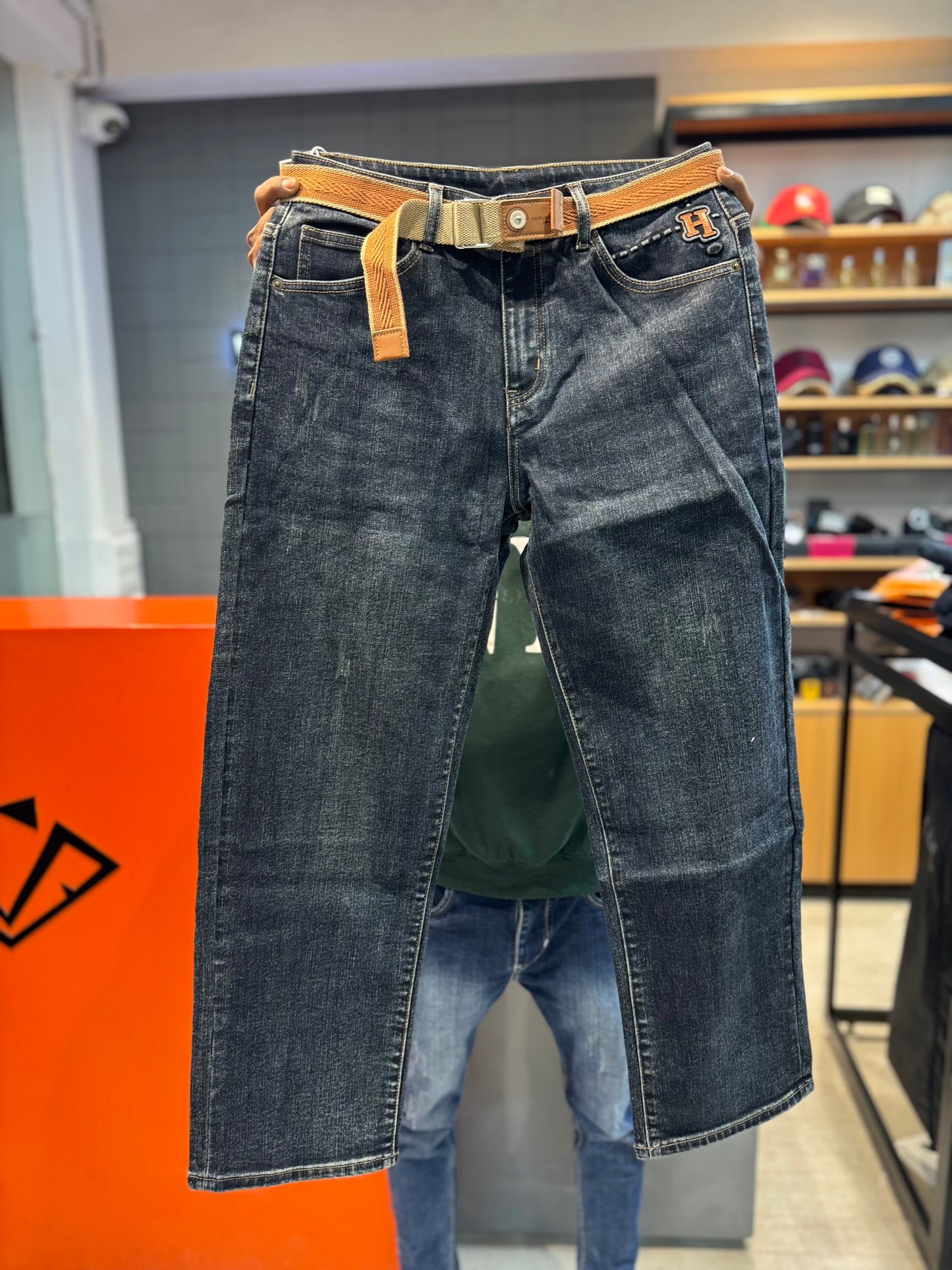 M.JEANS