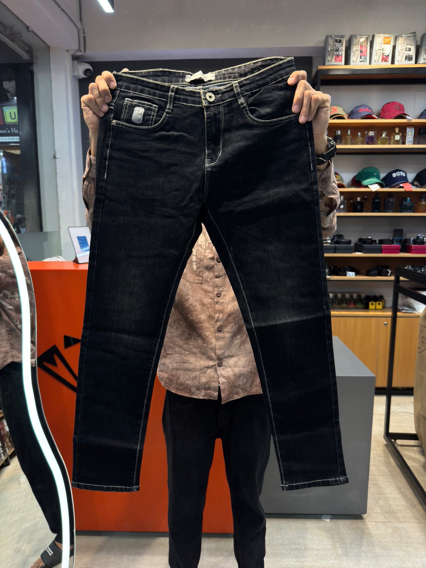 M.JEANS