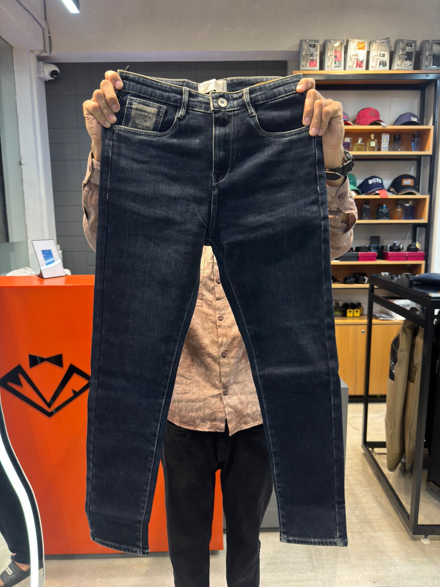 M.JEANS