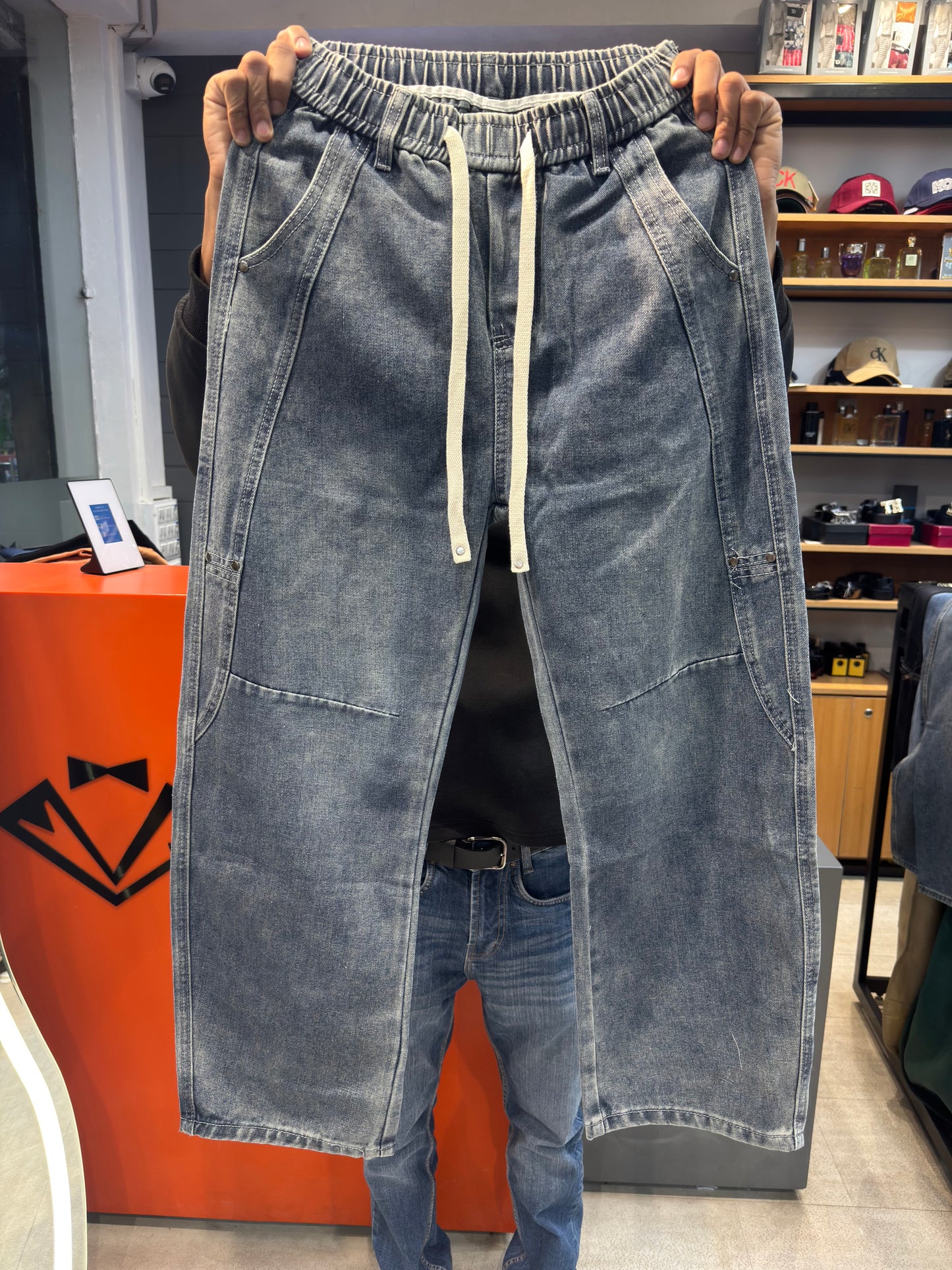 M.JEANS