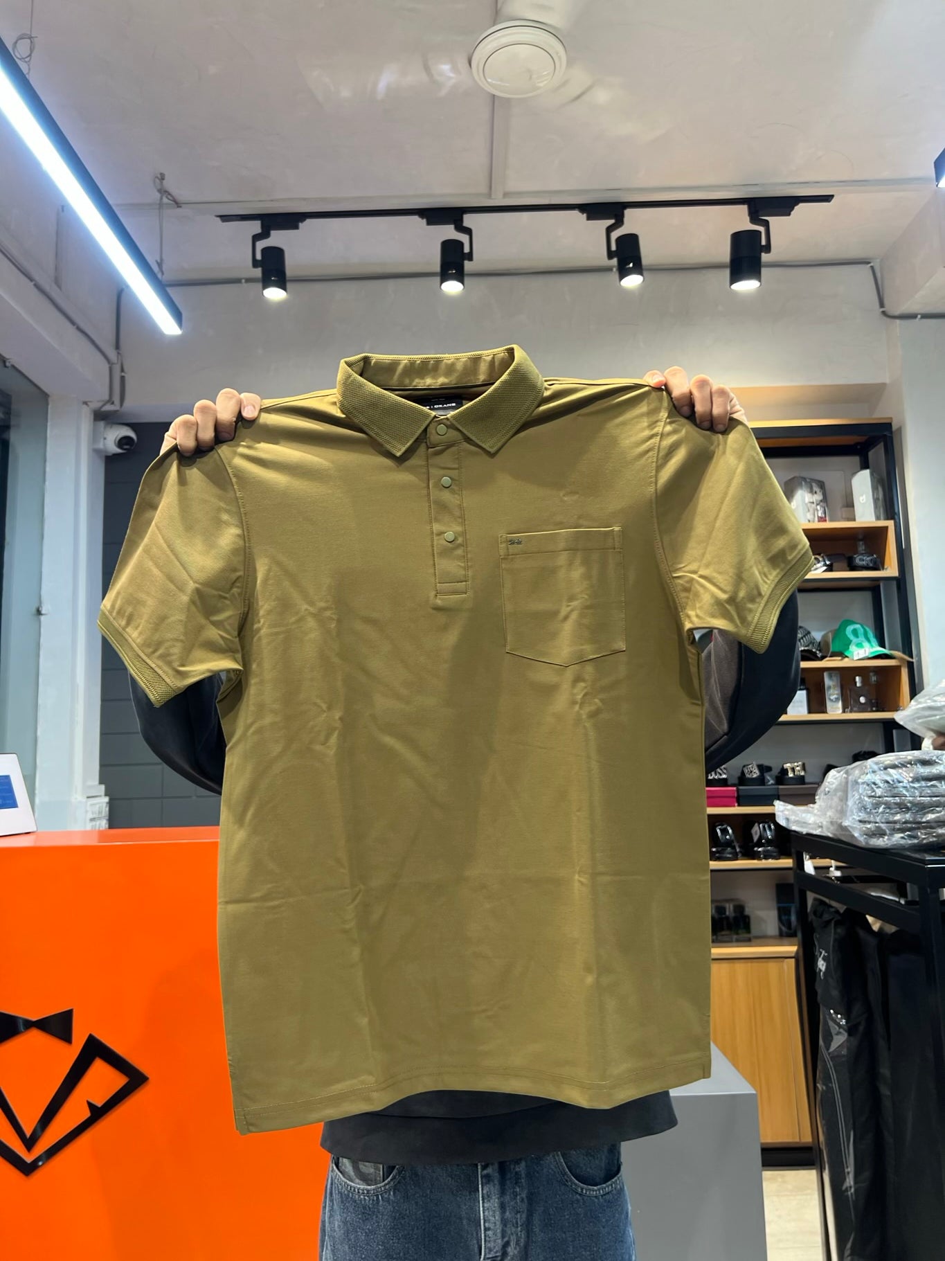 M.TSHIRT