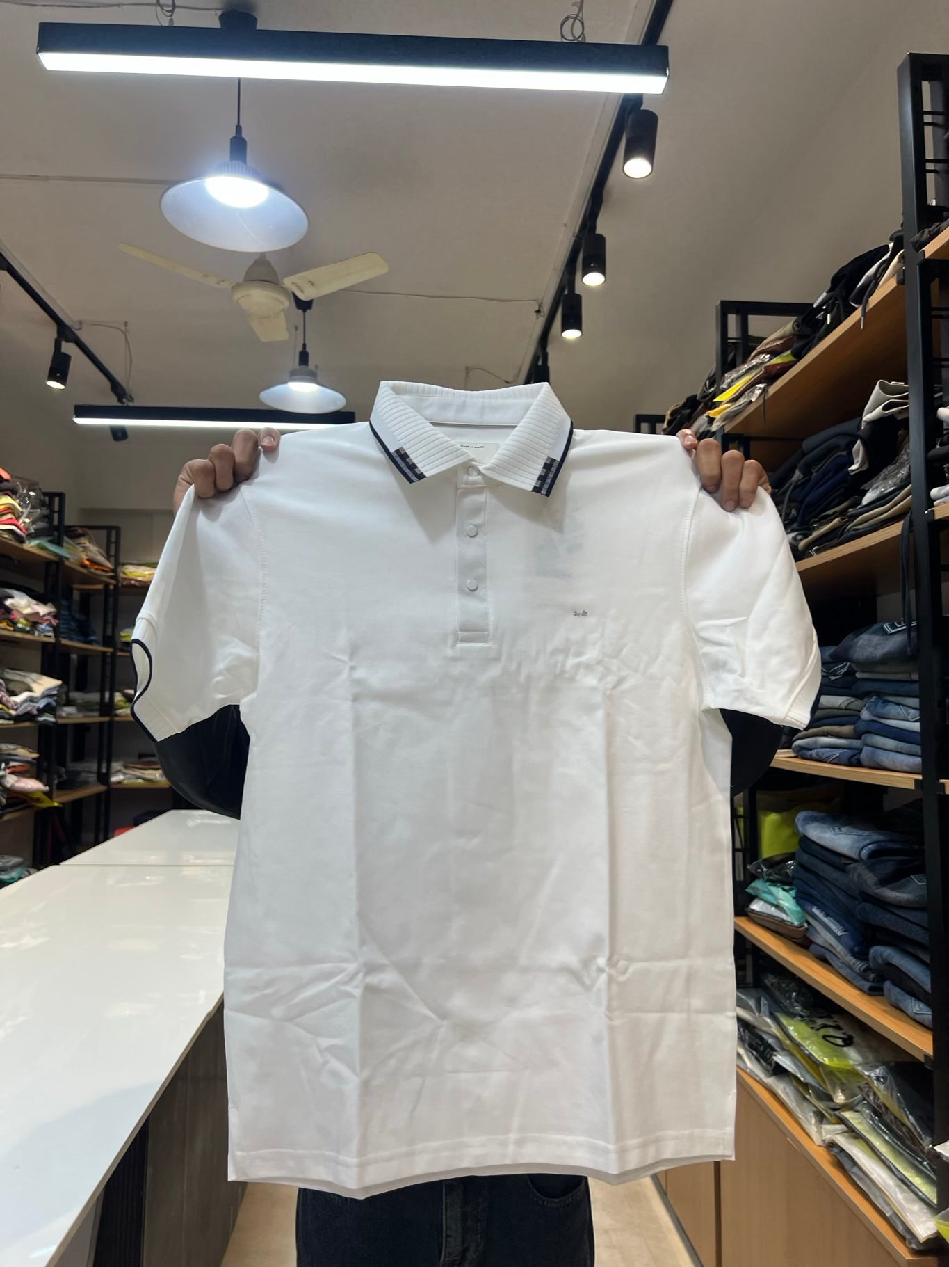 M.TSHIRT