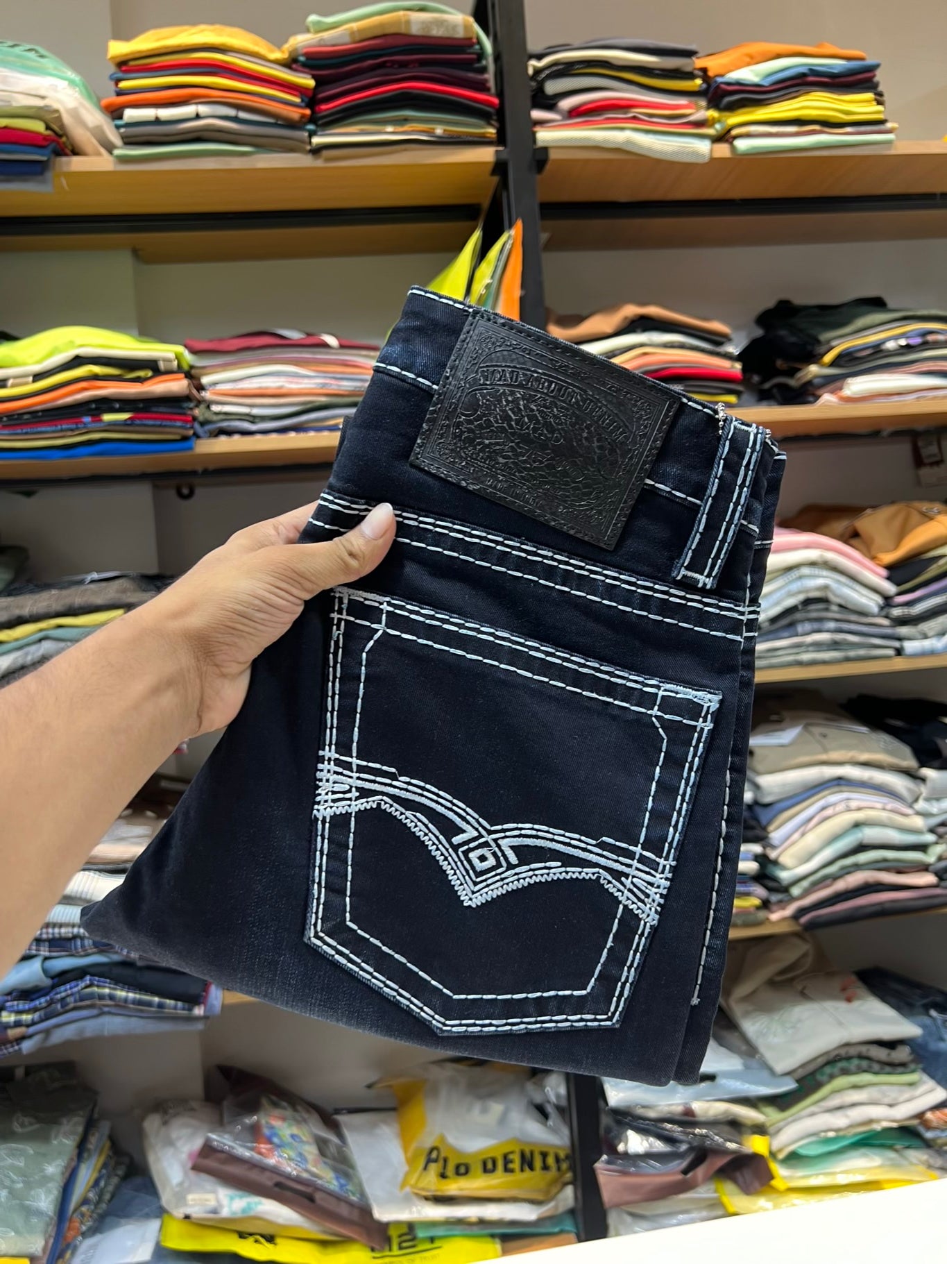 M.JEANS
