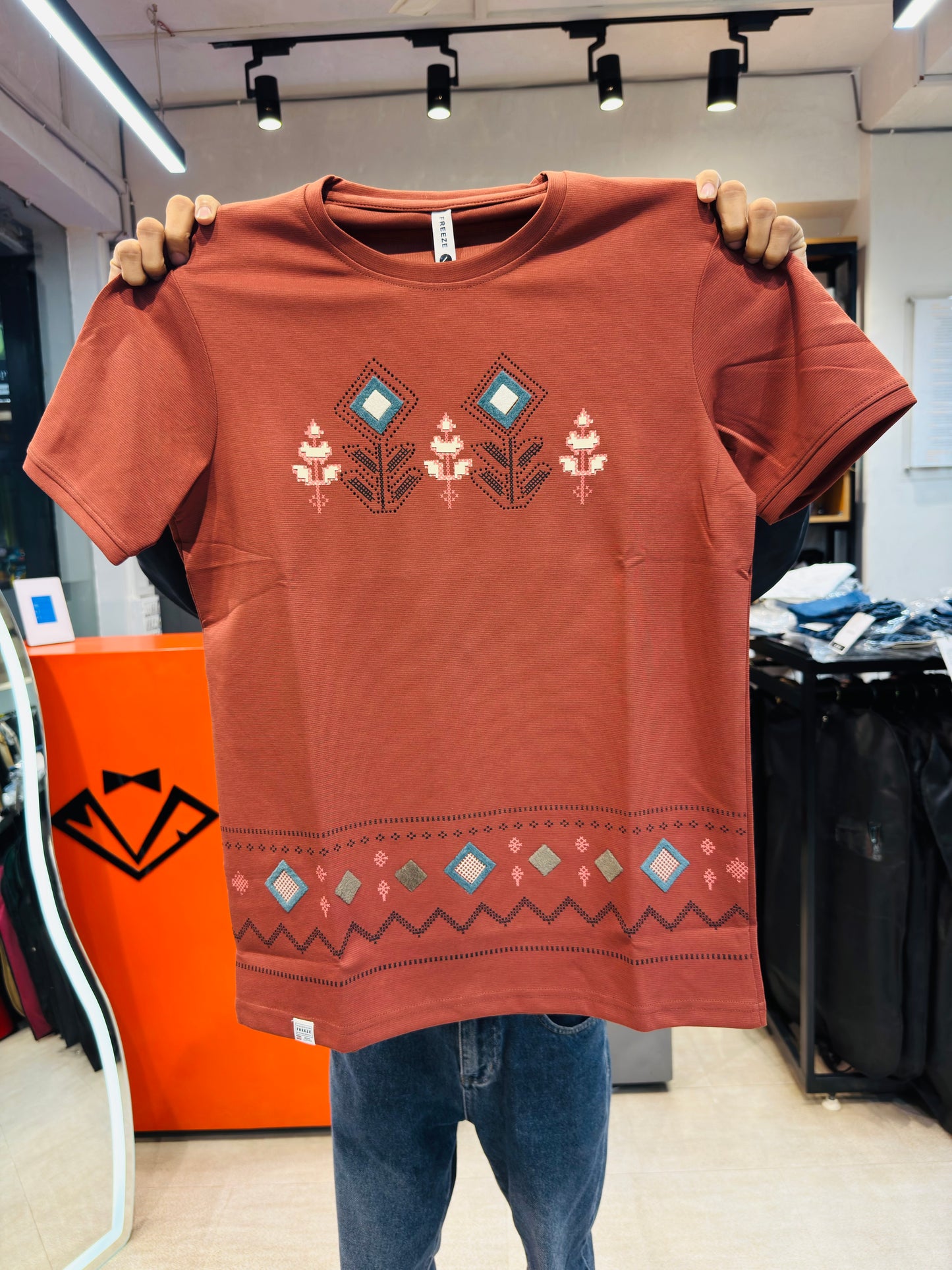 M.TSHIRT