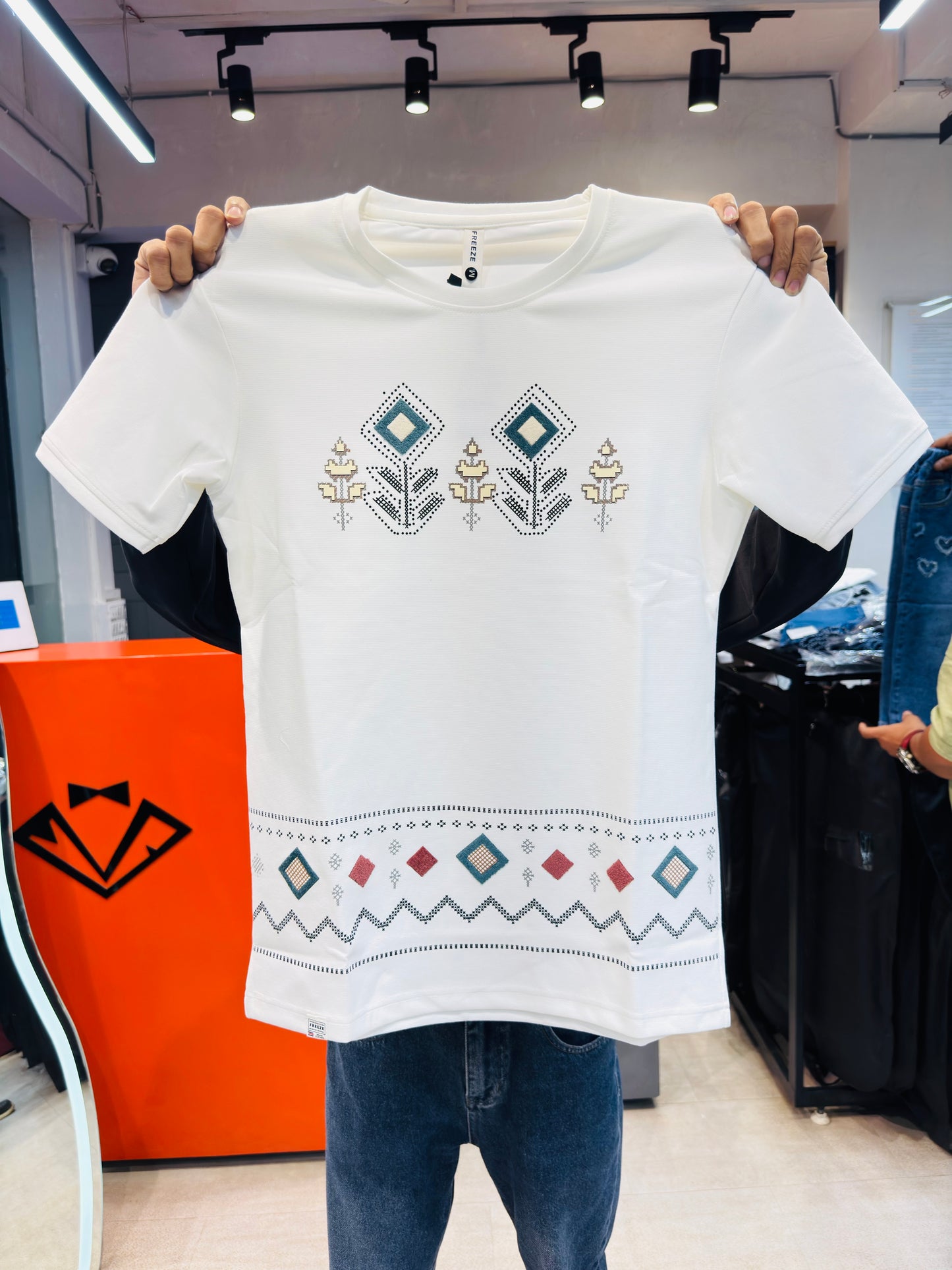 M.TSHIRT