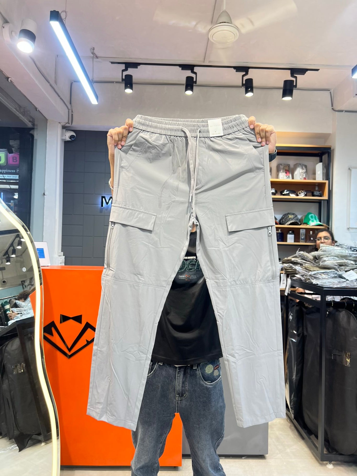 M.TRACKPANT
