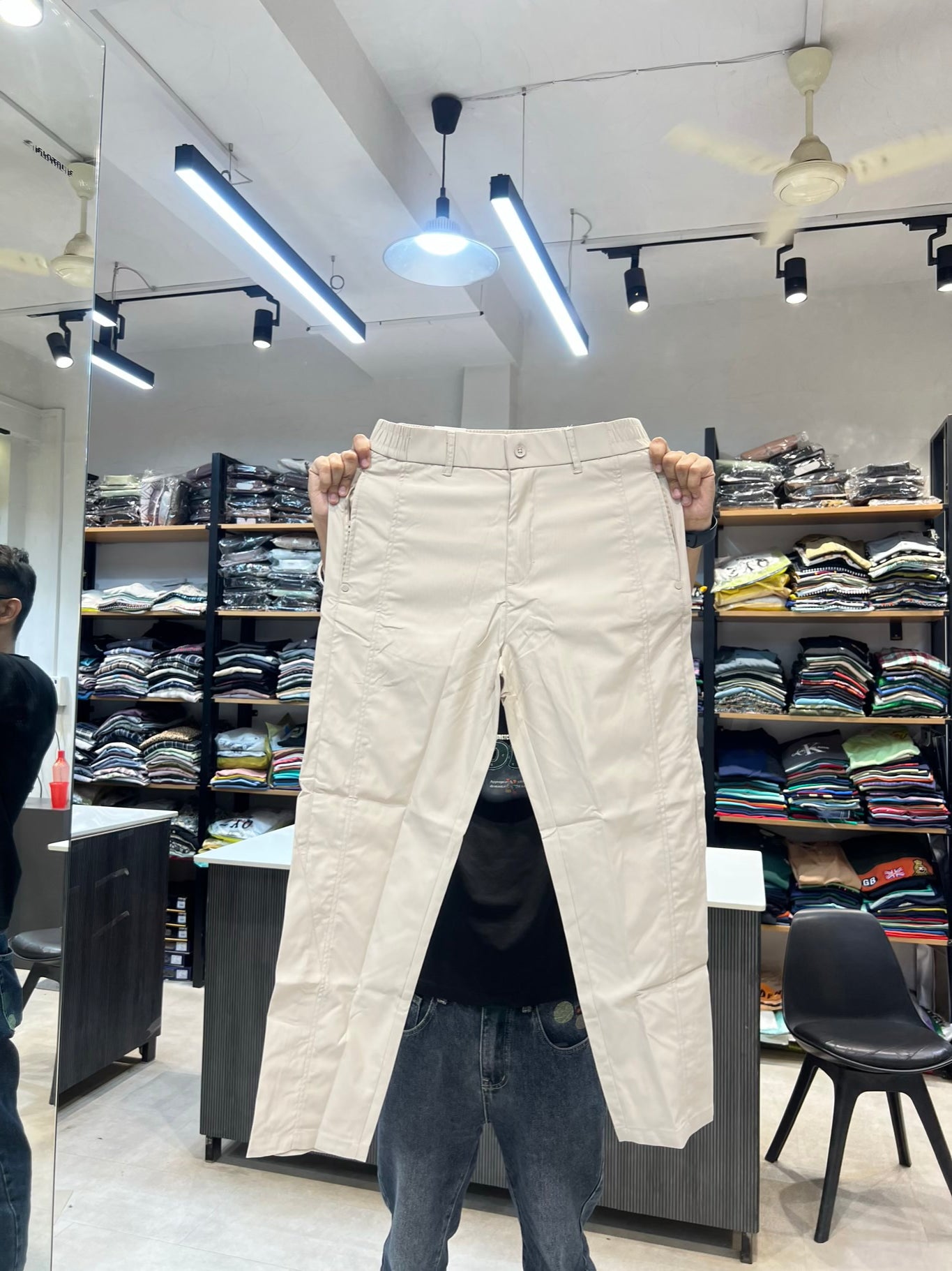 M.TRACKPANT