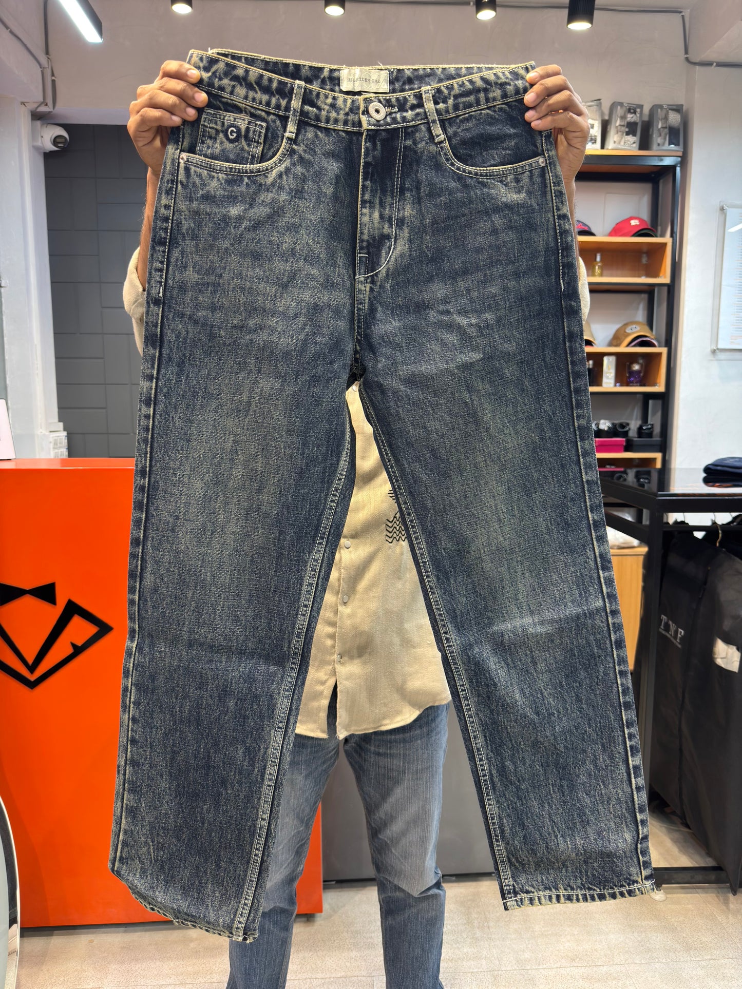 M.JEANS