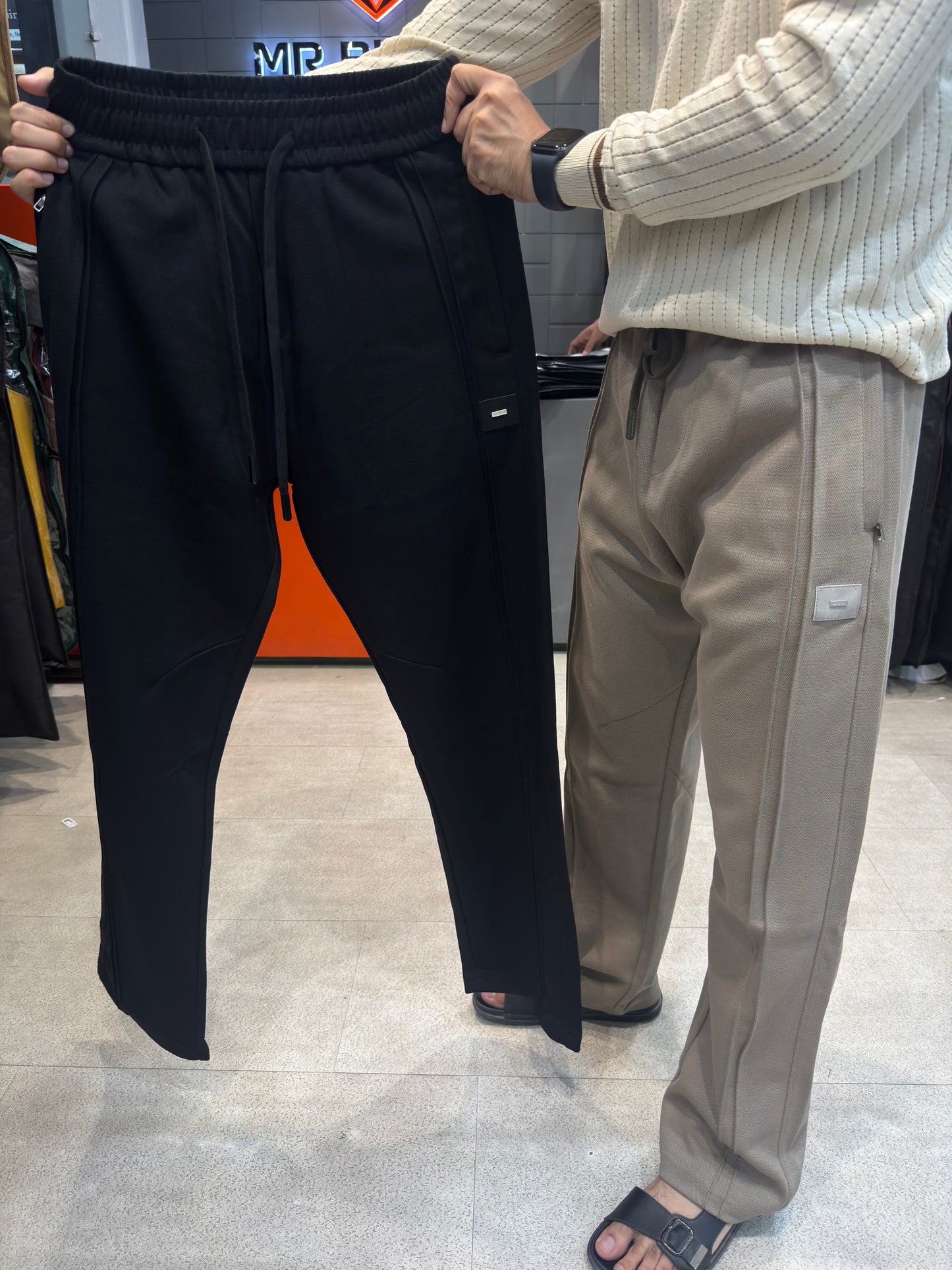 M.TRACKPANT
