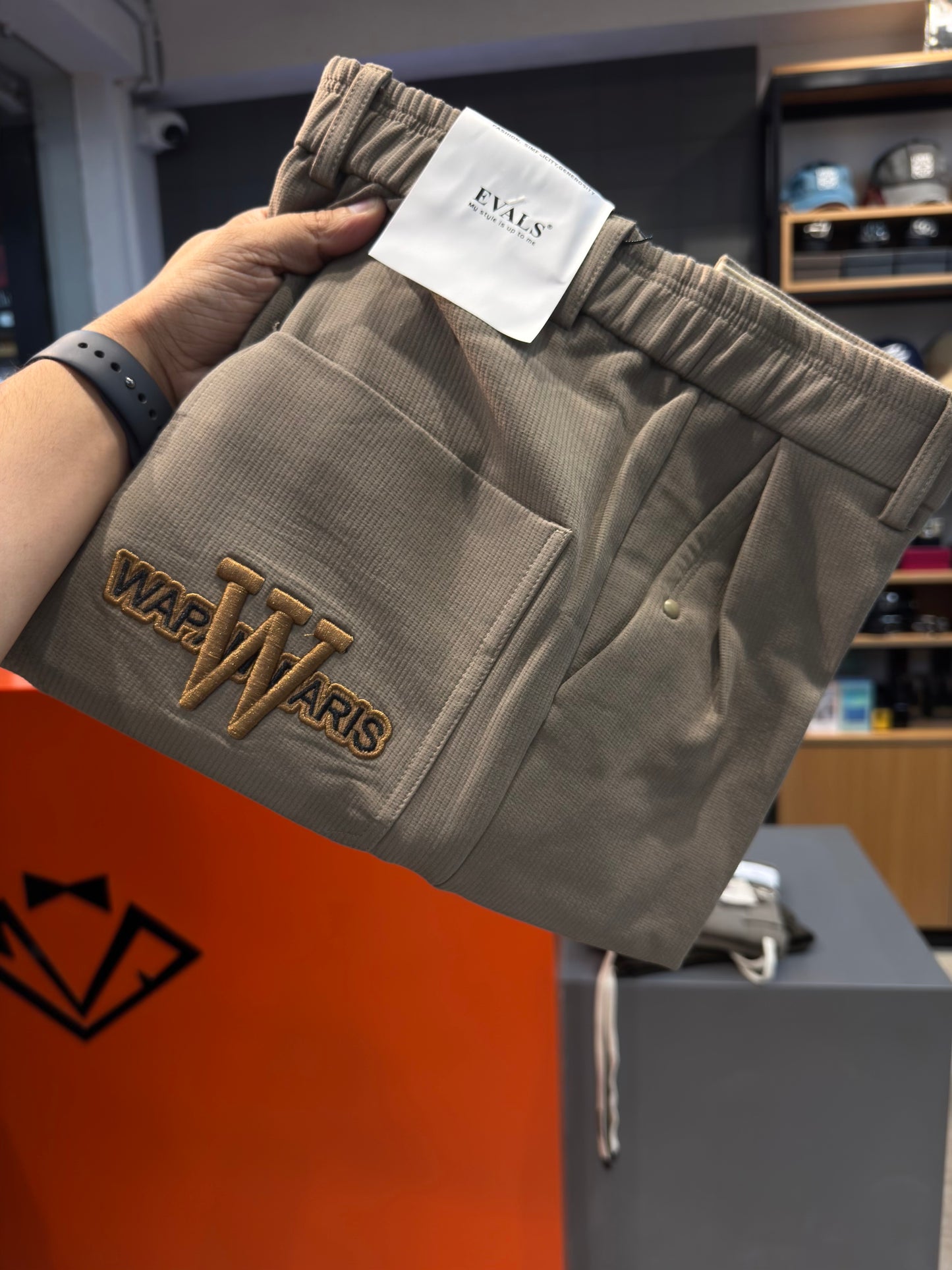 M.TROUSER