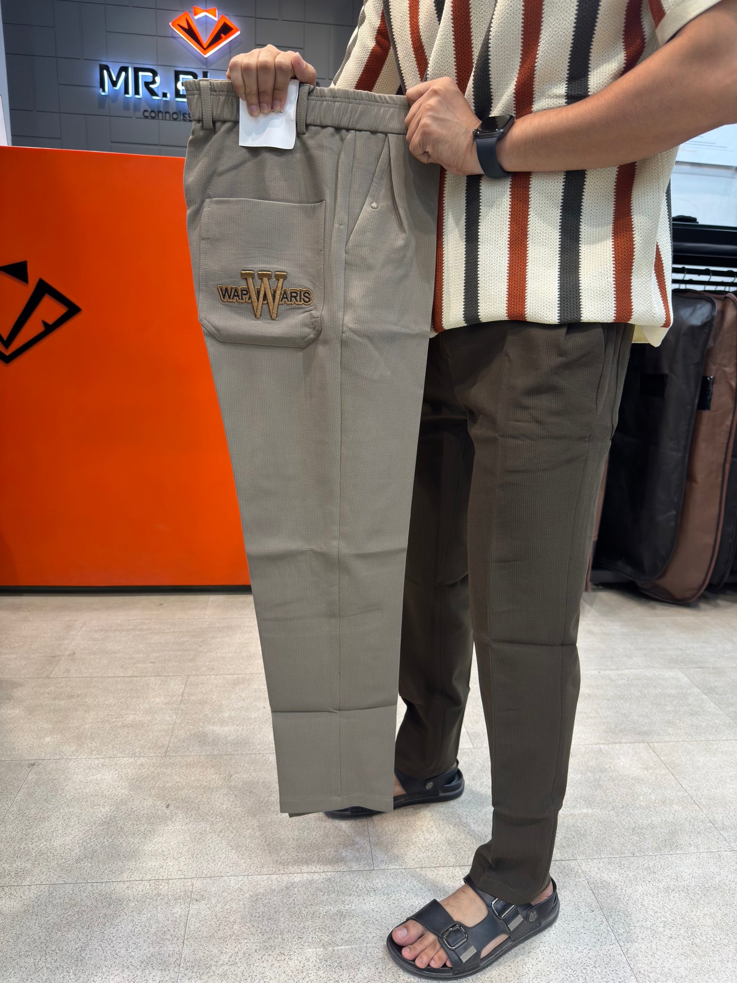 M.TROUSER