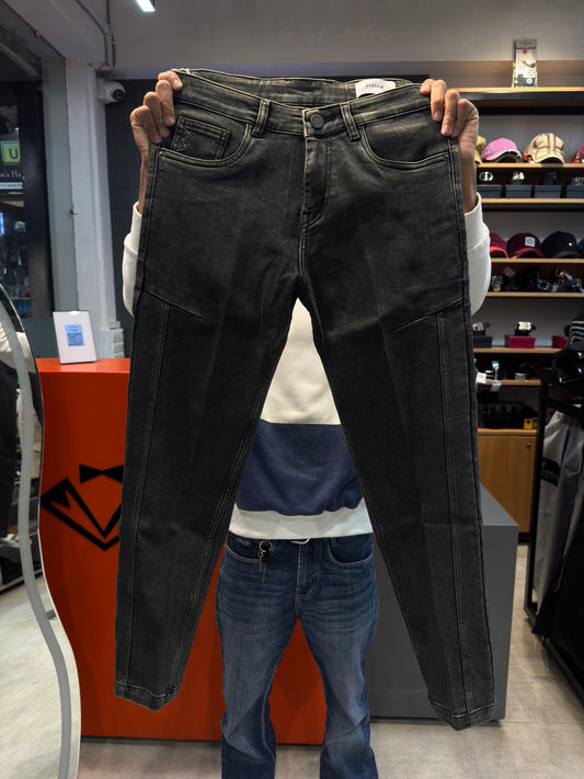 M.JEANS