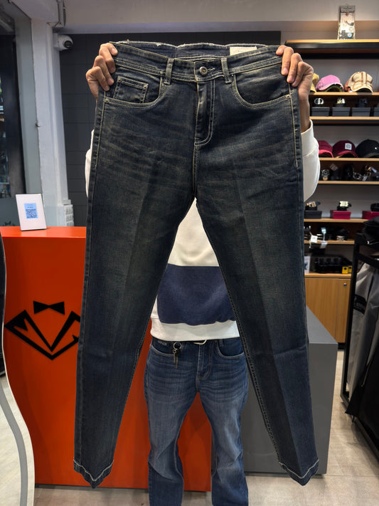 M.JEANS