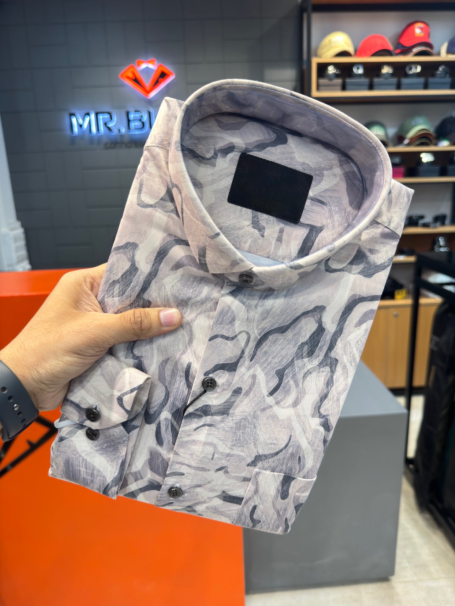 M.SHIRT