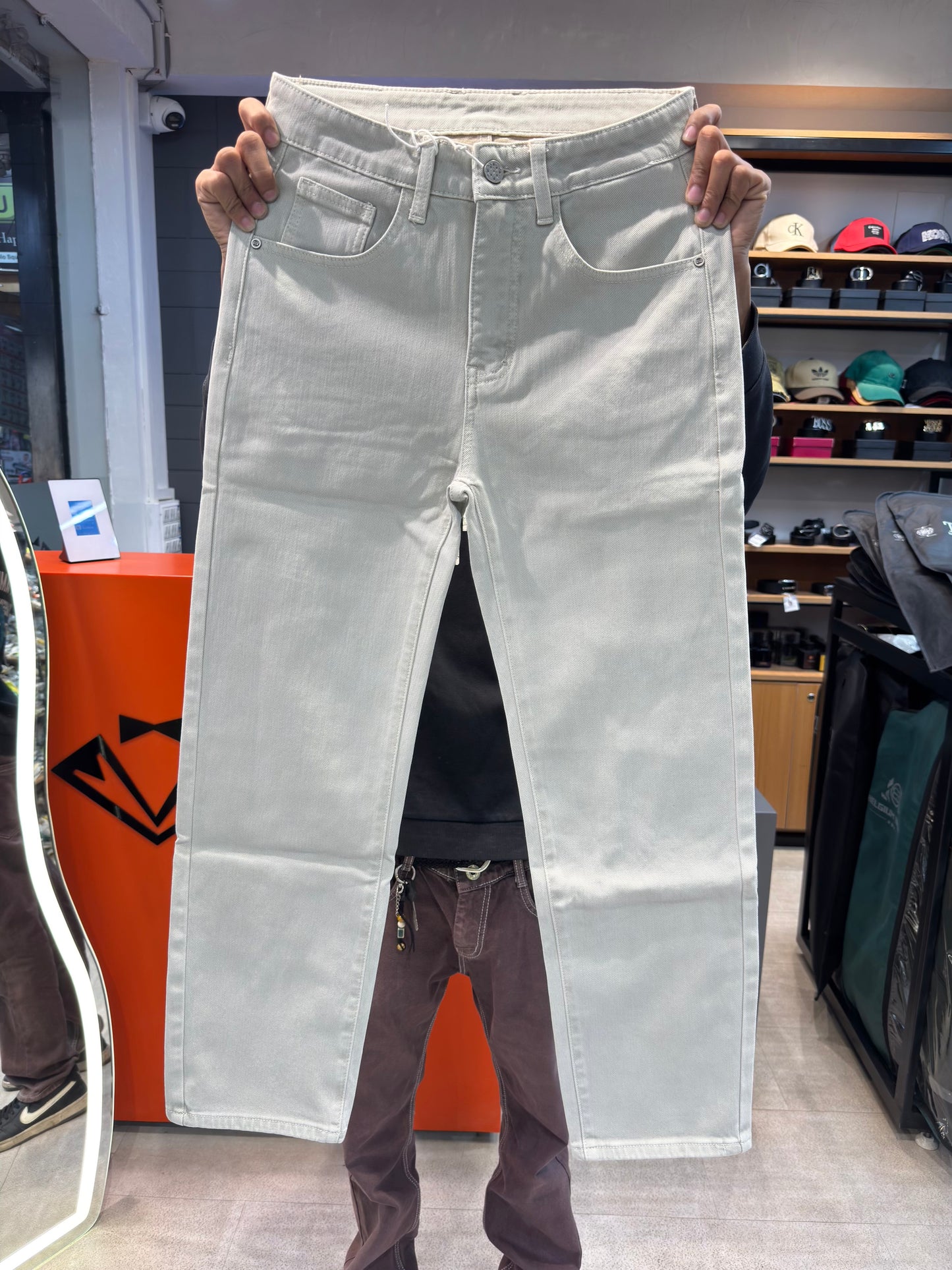 M.JEANS