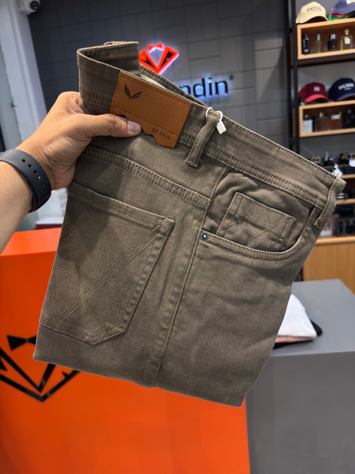 M.JEANS