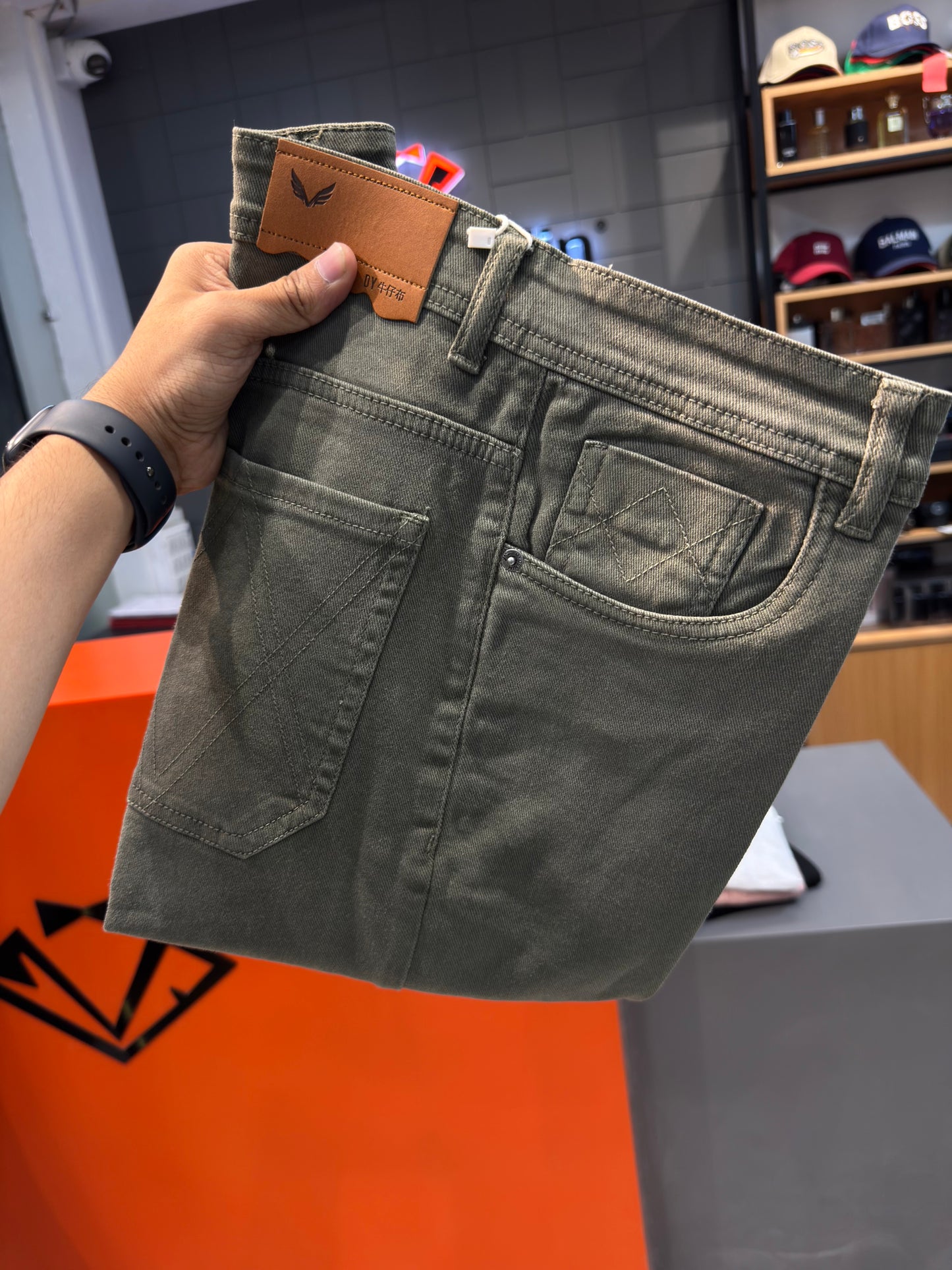 M.JEANS