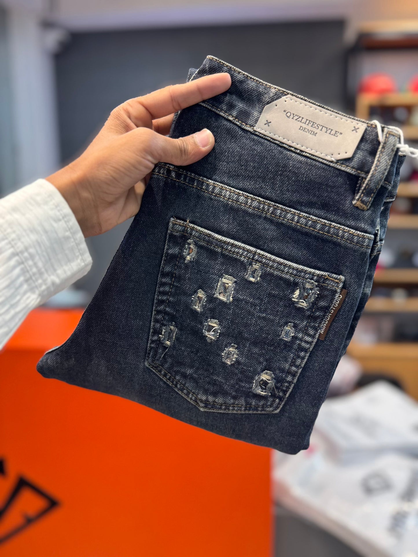 M.JEANS