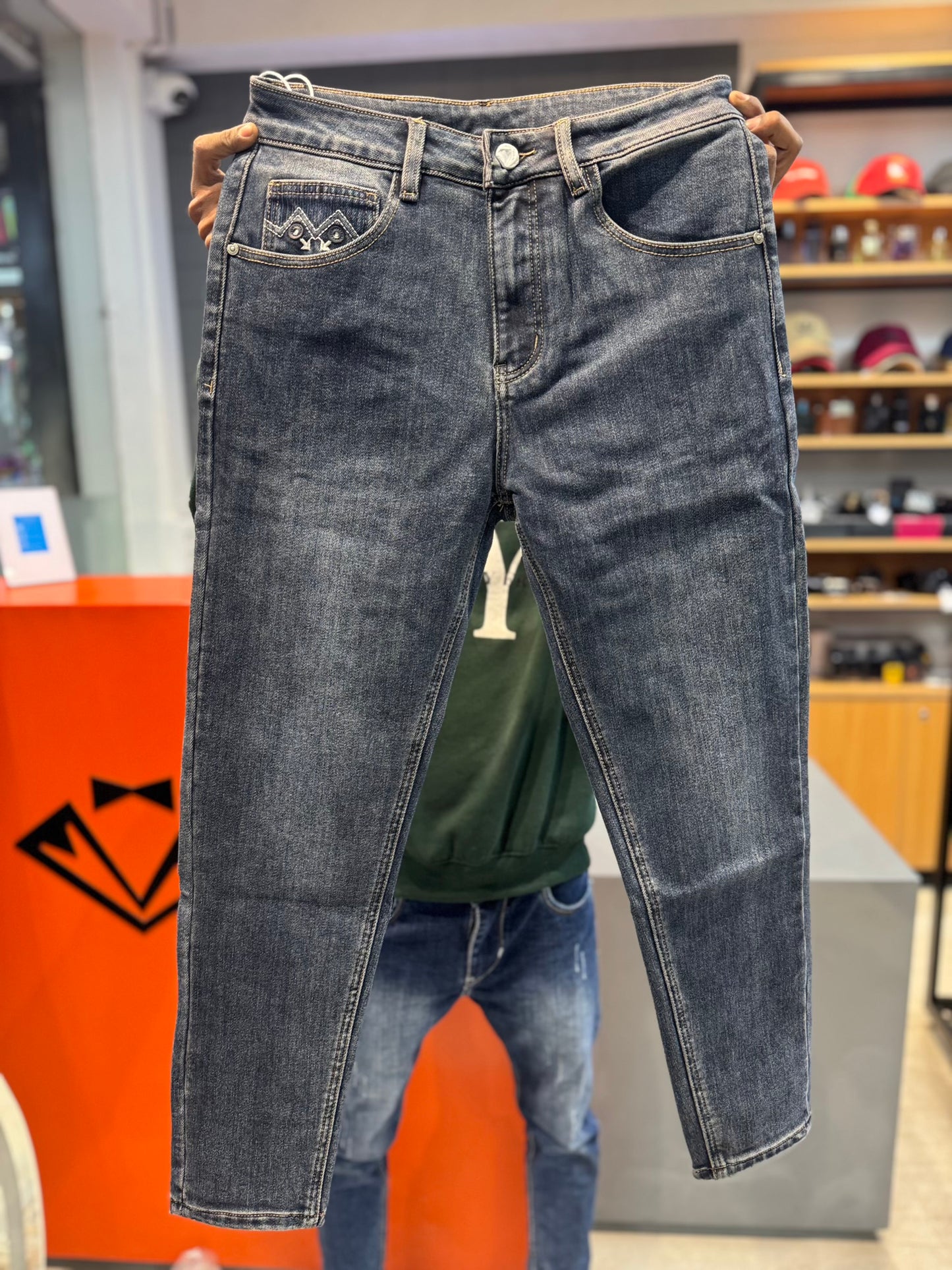 M.JEANS