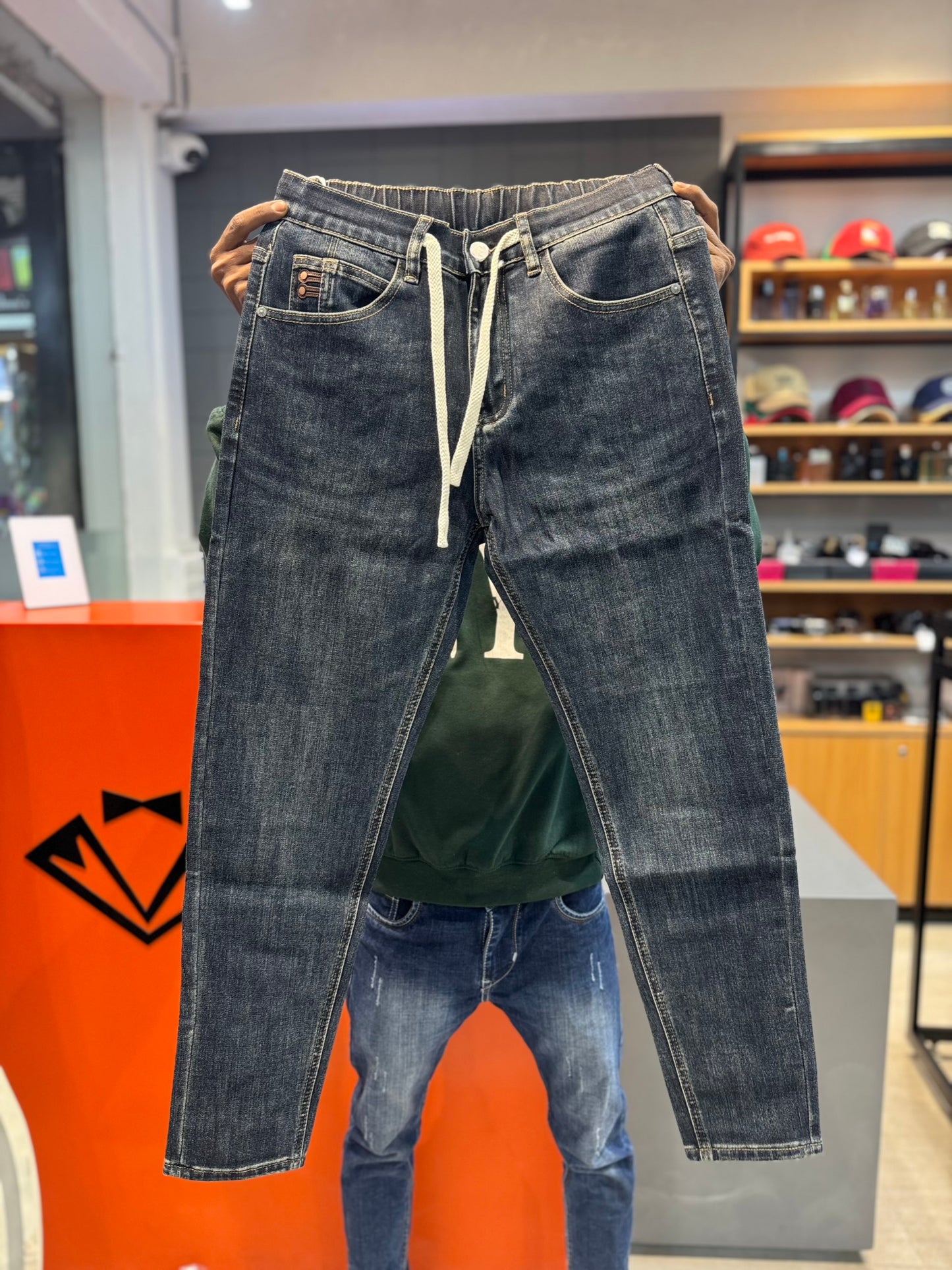 M.JEANS