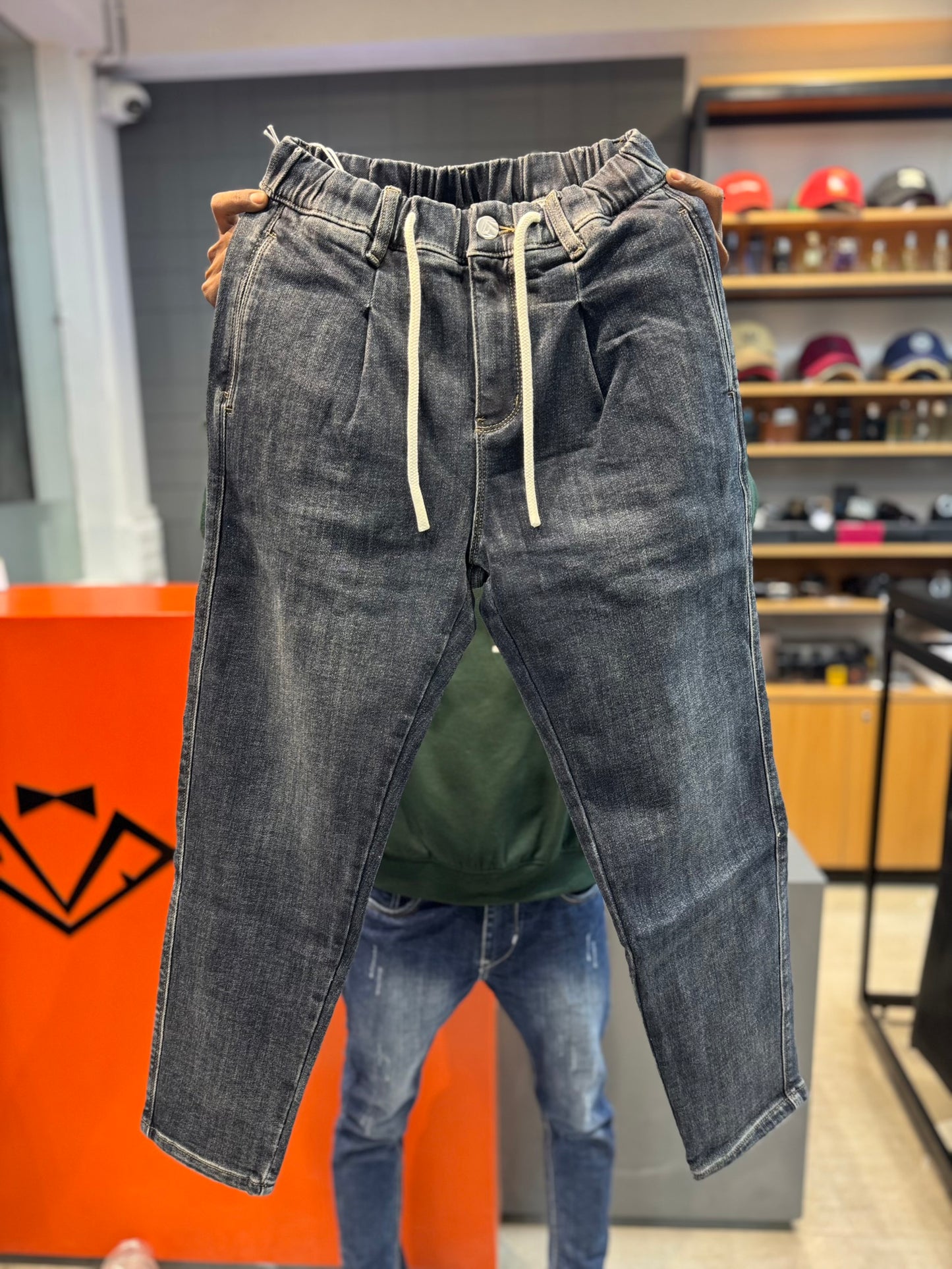 M.JEANS