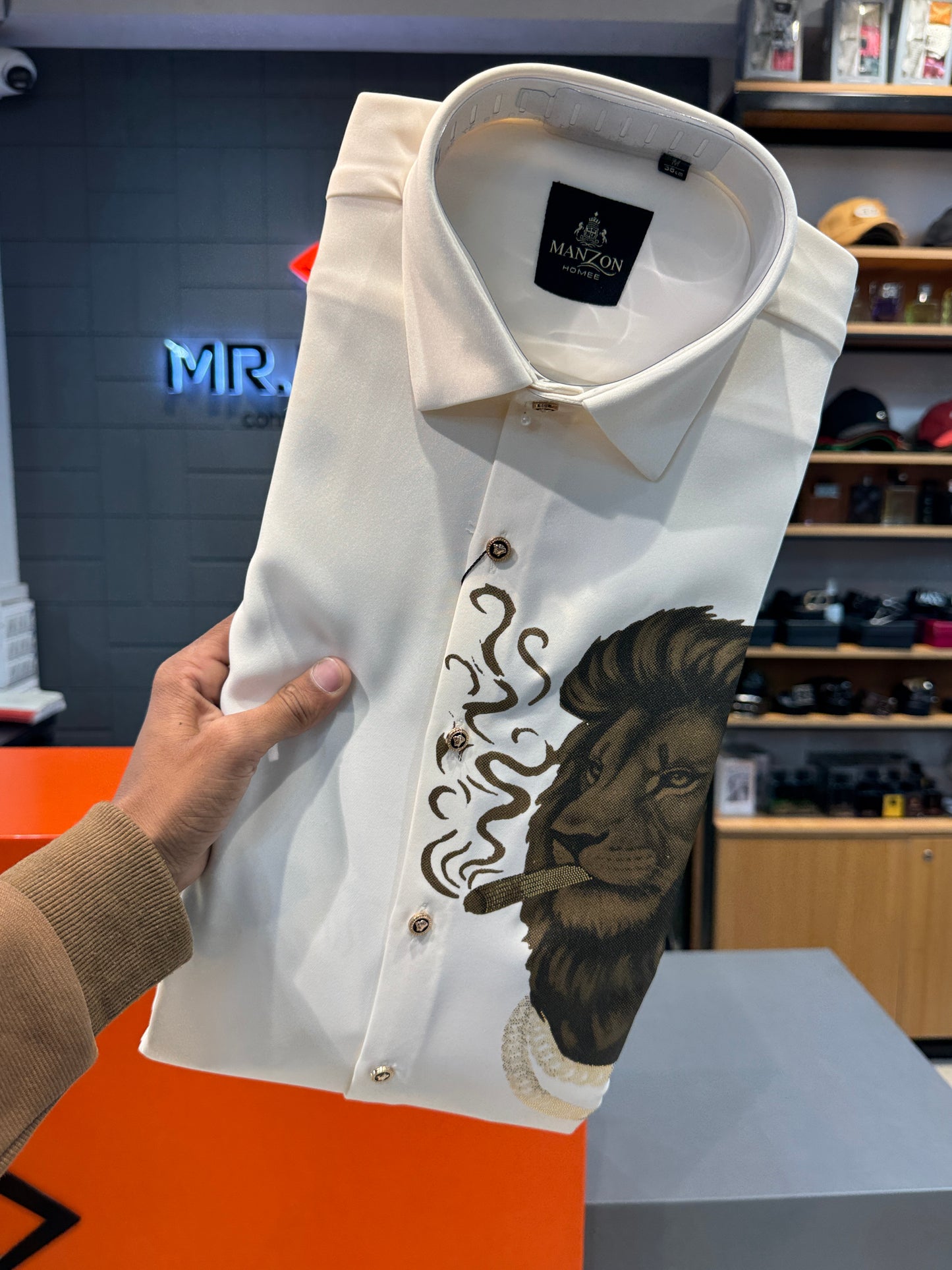 M.SHIRT