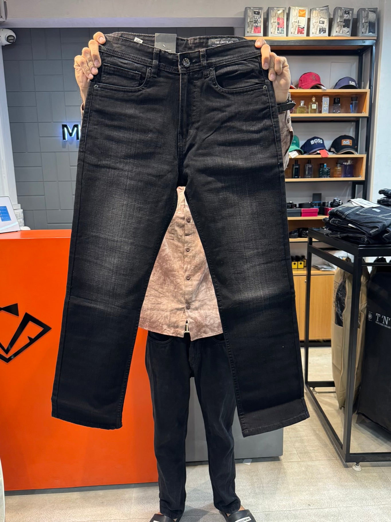 M.JEANS