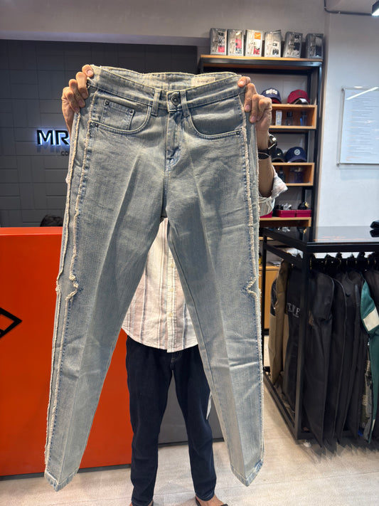 M.JEANS
