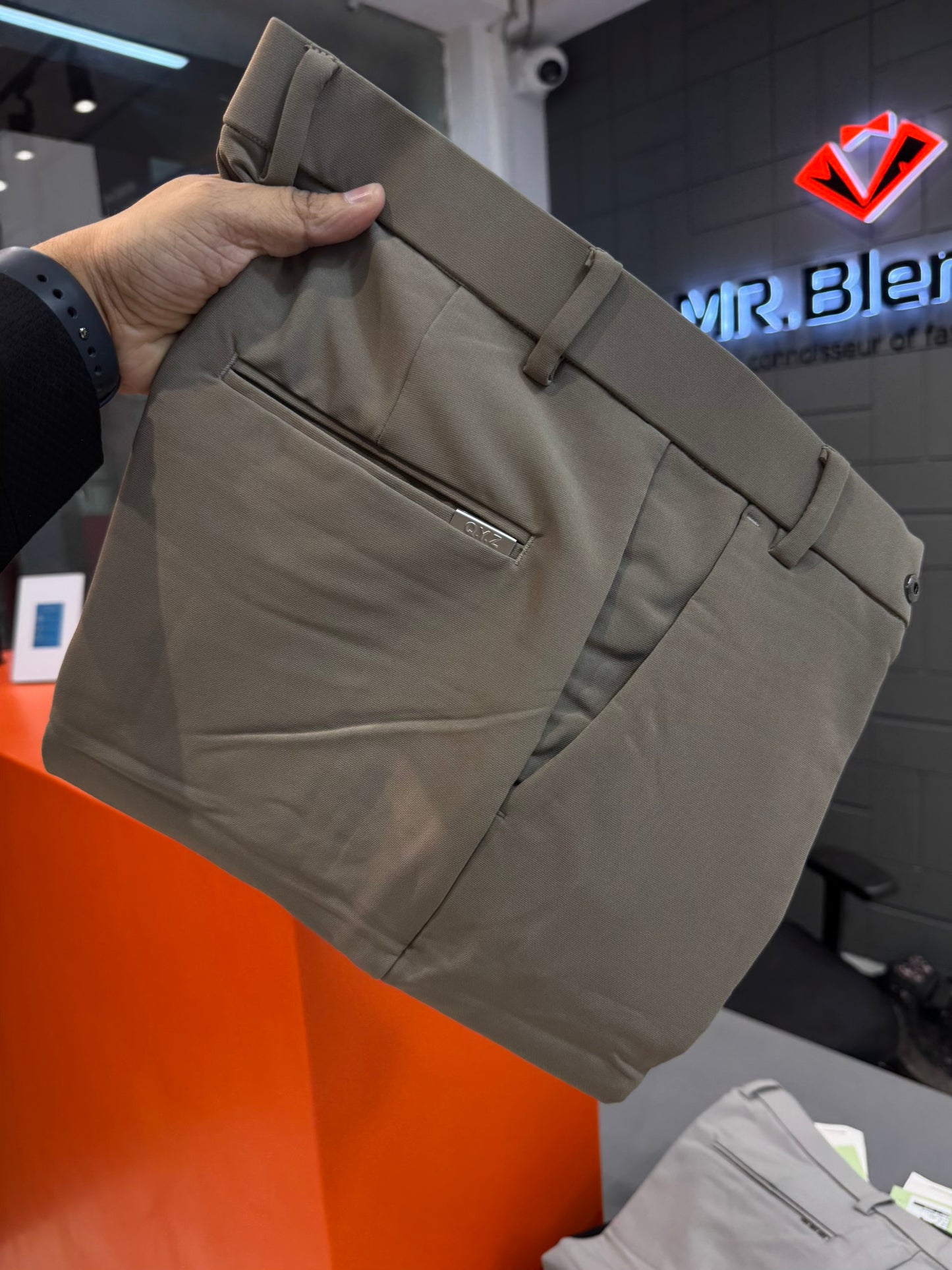 M.TROUSER