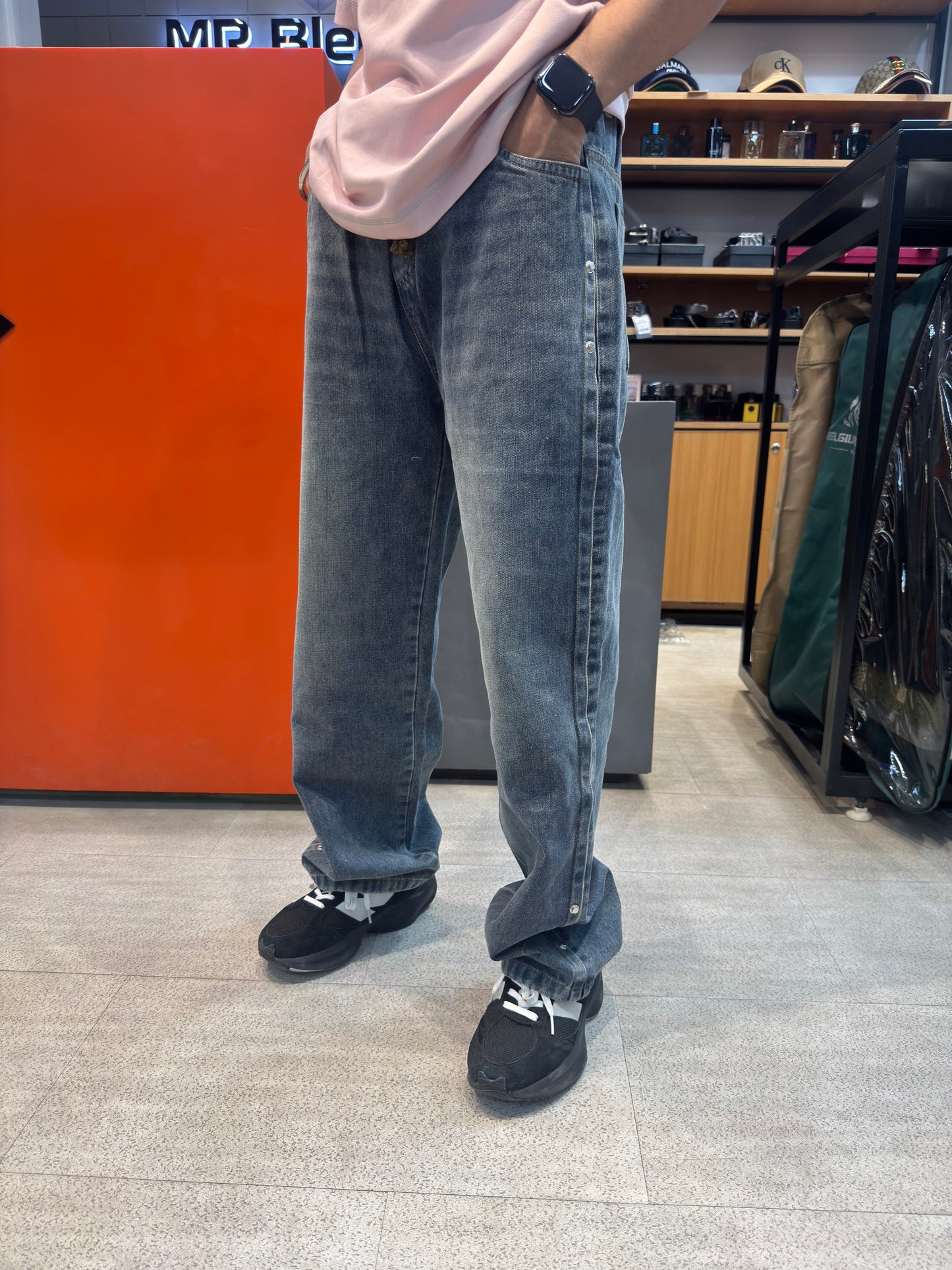 M.JEANS